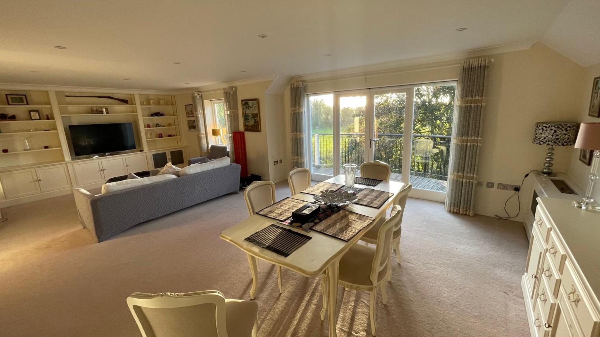 Top Floor En-Suite Double Bedrooms With Great View Of Windsor Castle & Free Parking Exteriér fotografie