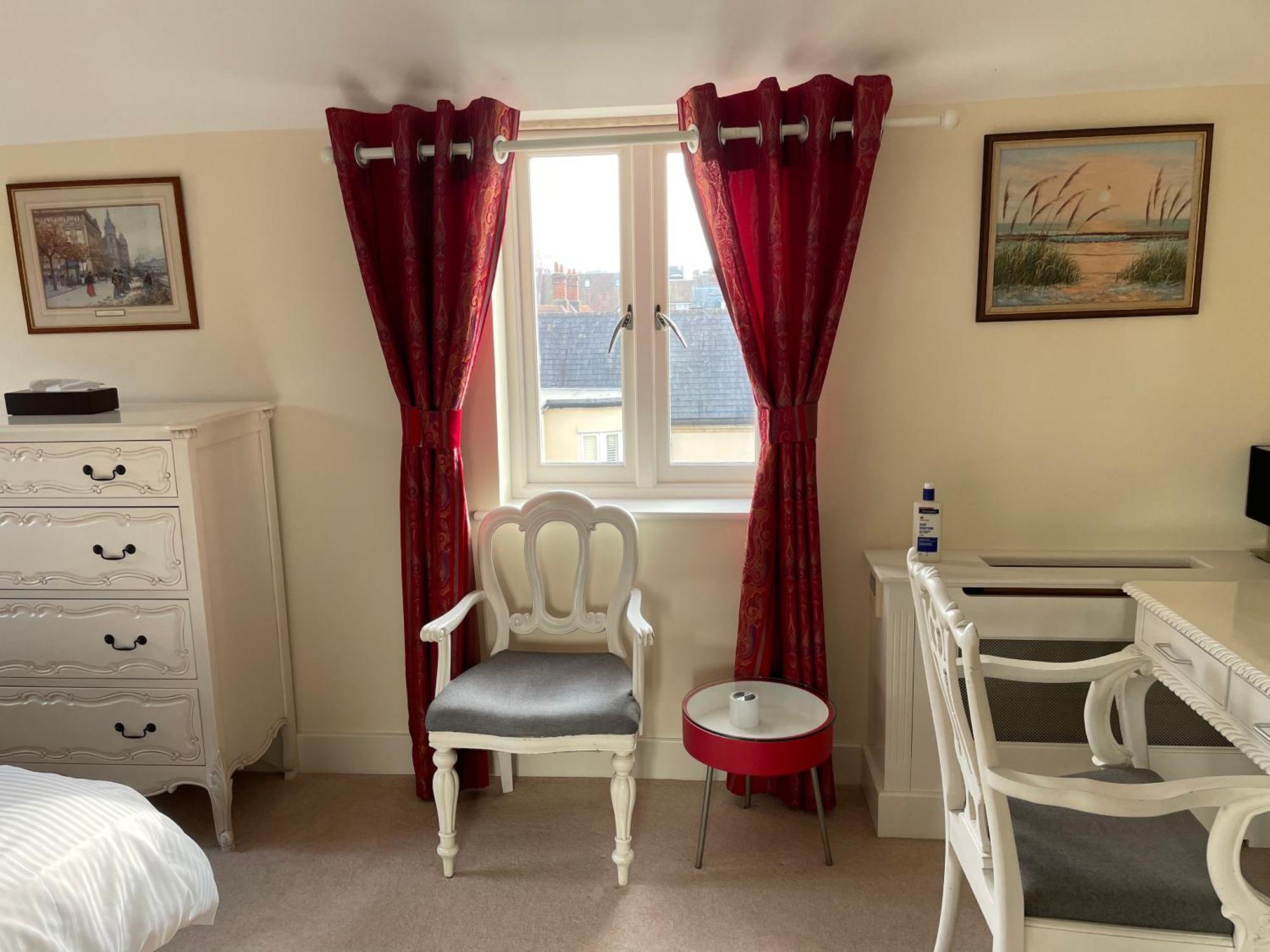 Top Floor En-Suite Double Bedrooms With Great View Of Windsor Castle & Free Parking Exteriér fotografie