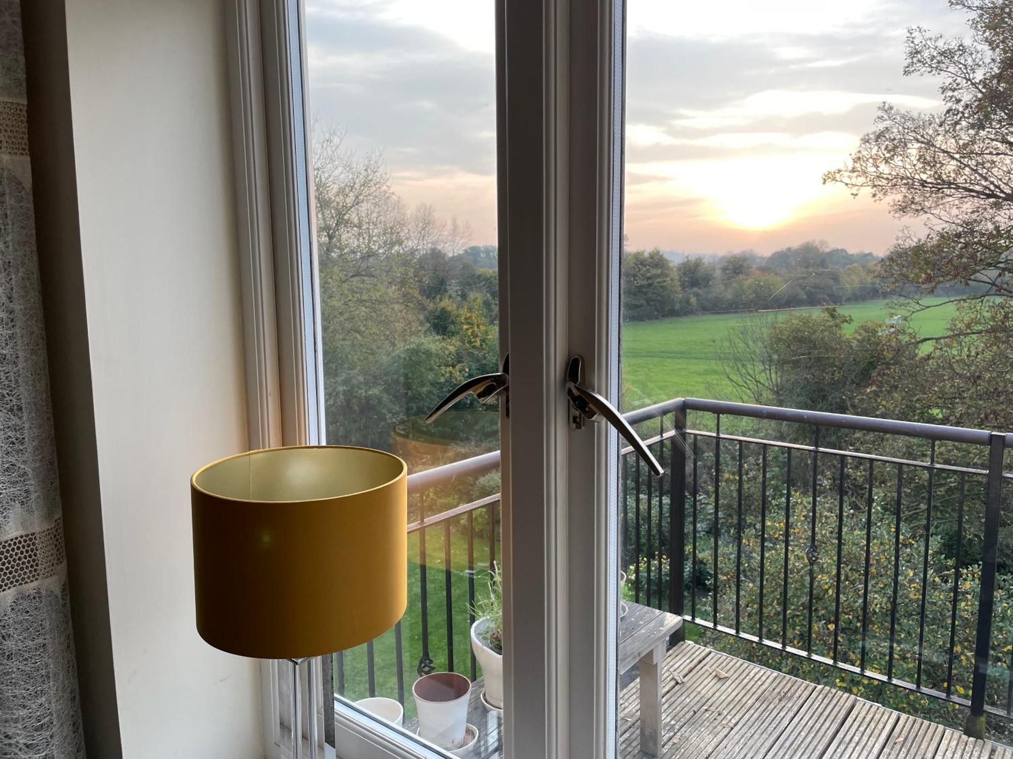 Top Floor En-Suite Double Bedrooms With Great View Of Windsor Castle & Free Parking Exteriér fotografie