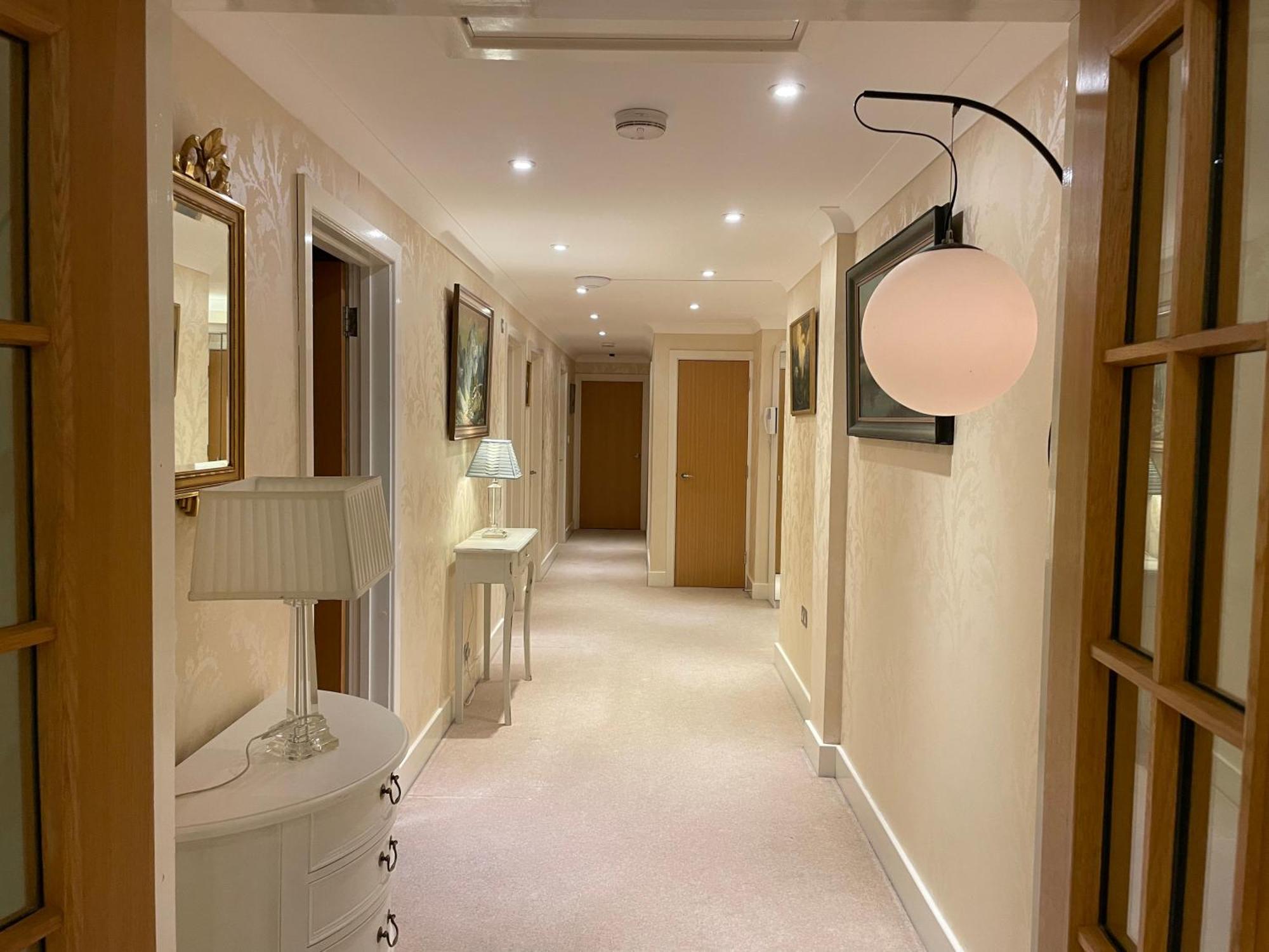 Top Floor En-Suite Double Bedrooms With Great View Of Windsor Castle & Free Parking Exteriér fotografie